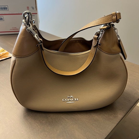 Coach purse - Picture 1 of 4